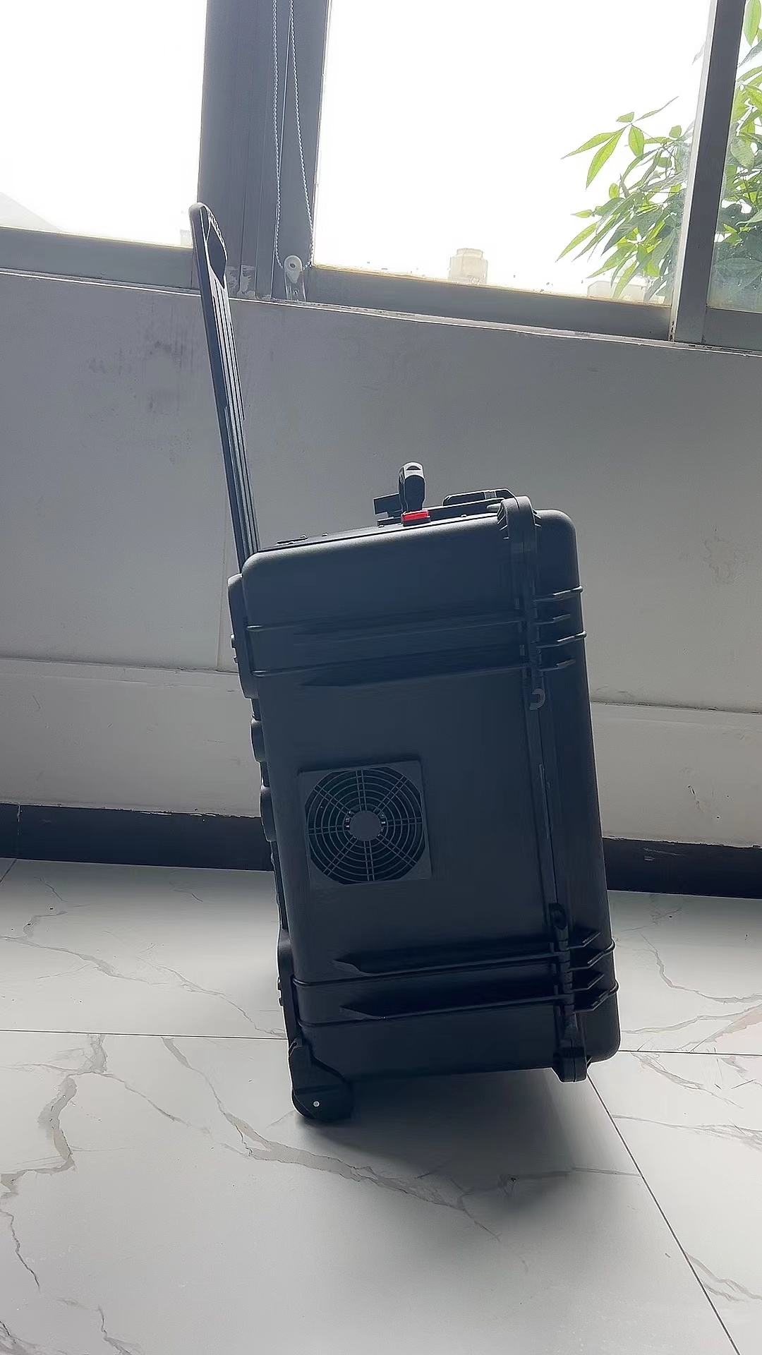 清涧手拉箱型移动通信干扰器